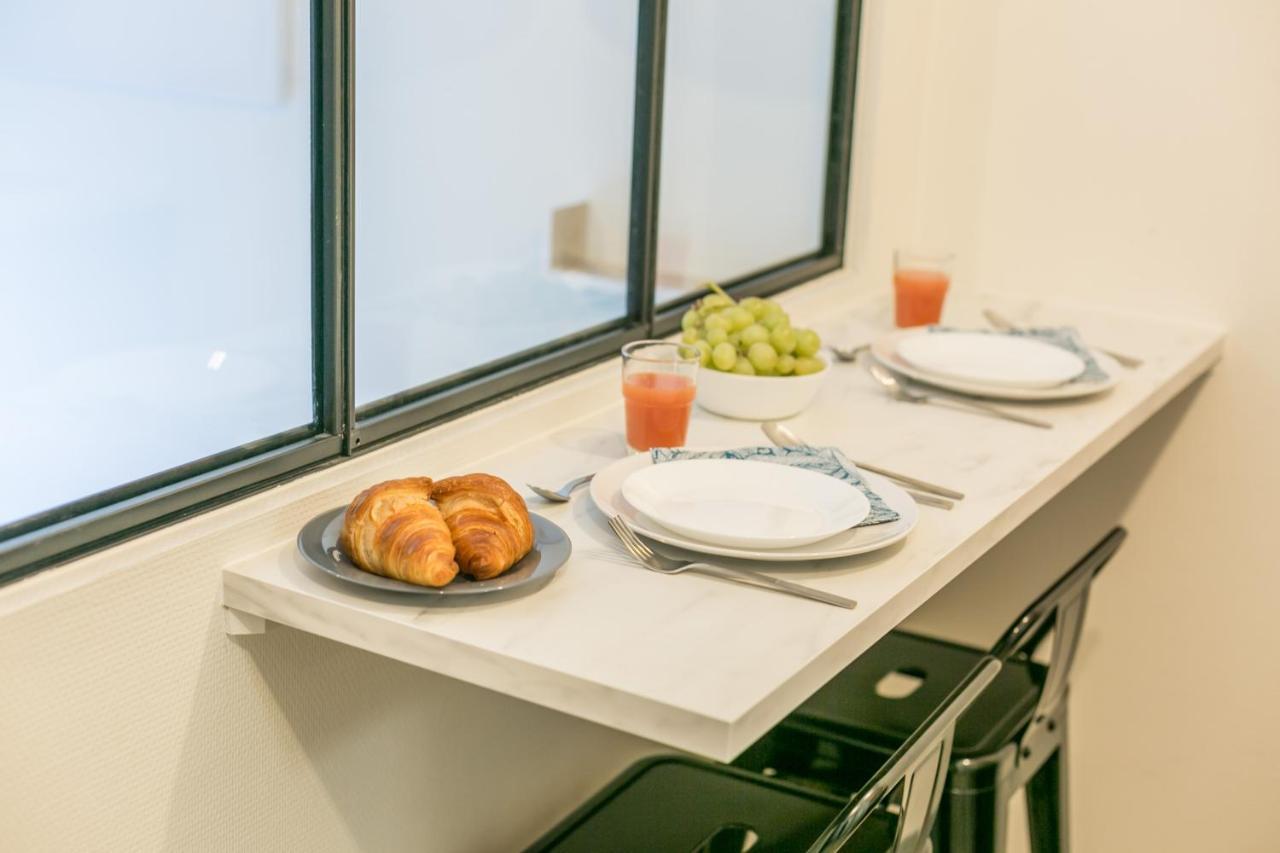 Ws Tour Eiffel - Nicolo * Paris